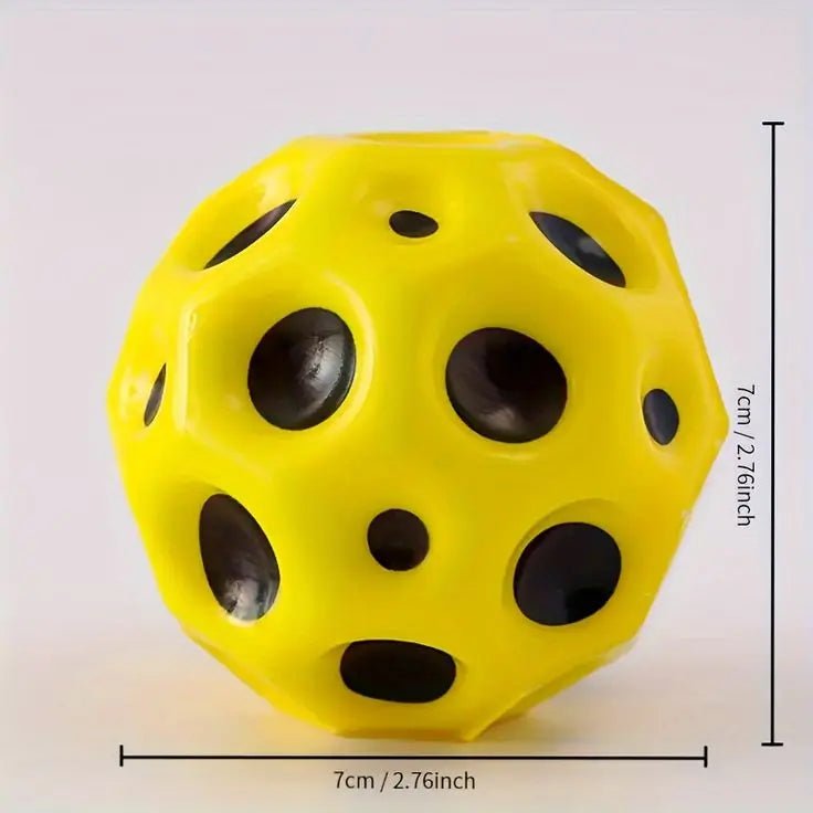 Bouncy Ball Anti-fall Moon Shape (Random Color)