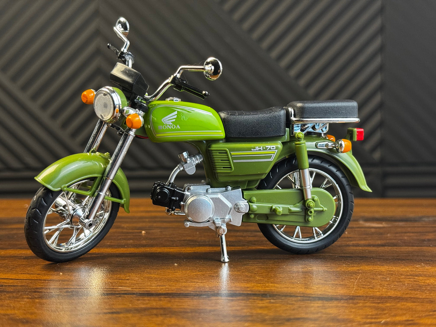 Honda 70 Bike Diecast Model Motorcycle