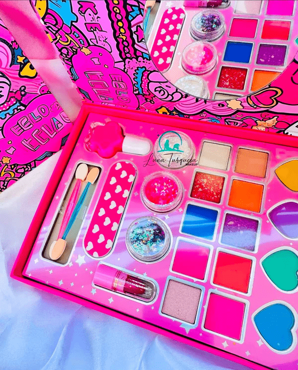 Hello Kitty Girls Makeup Set 22 Pcs